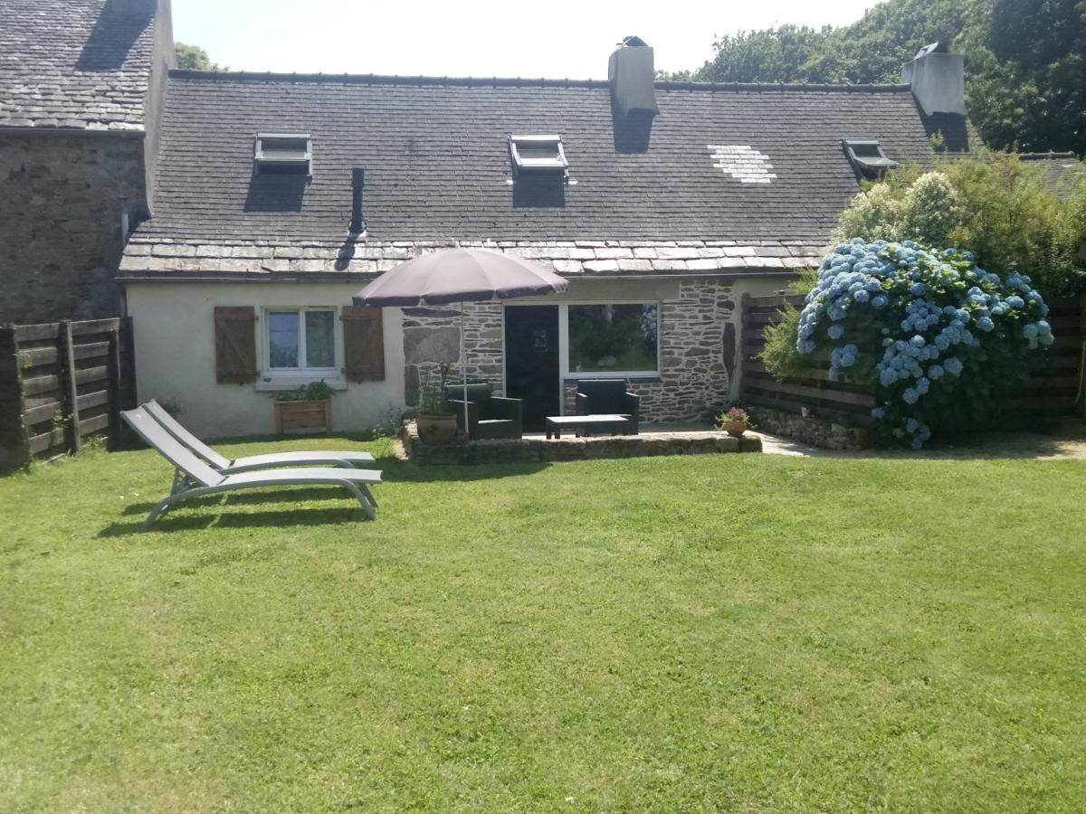 Petite Maison Dans Les Monts D'Arree Ty Coz Commana Екстериор снимка